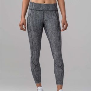 Lululemon Tight Stuff Tight II (25") (Size 4)